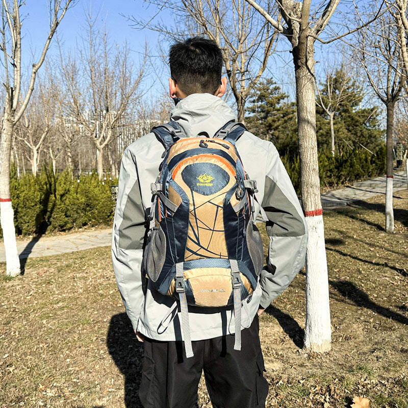 Explore the Great Outdoors with the Perfect Backpack